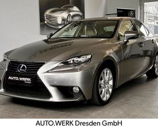 Lexus Lexus IS 300 h*XENON*DAB*PTS*KAMERA*GSD*LEDER*AUTO Gebrauchtwagen