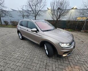 VW Volkswagen Tiguan 2.0 TDI DSG Highline AHK Pano St Gebrauchtwagen