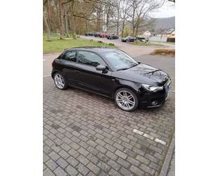 Audi Audi A1 1.6 TDI 66kW S line S line Gebrauchtwagen