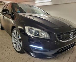 Volvo Volvo V60 3.0 T6 AWD R-DESIGN/ HEICO / POLESTAR 33 Gebrauchtwagen