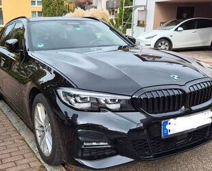 BMW BMW 320d xDrive Touring M Sport StHz, AHK Top! Gebrauchtwagen