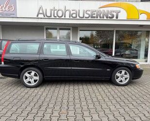 Volvo Volvo V70 Kombi D5 Momentum *Leder+Automatik* Gebrauchtwagen