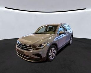 VW Volkswagen Tiguan Elegance 2.0 TDI /ACC/MATRIX/PDC Gebrauchtwagen