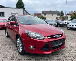 Ford Ford Focus Turnier Titanium*Leder*Kamera*Automatik Gebrauchtwagen