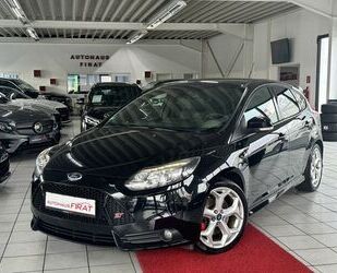 Ford Ford Focus 2.0 EcoBoost ST Leder-Sport-Paket Navi+ Gebrauchtwagen