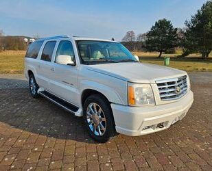 Cadillac Cadillac Escalade Esv Platinium 6.0 V8 Autom. - Gebrauchtwagen