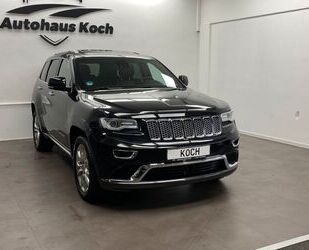 Jeep Jeep GRAND CHEROKEE 3.0 SUMMIT AUS DOKTORVORBESITZ Gebrauchtwagen