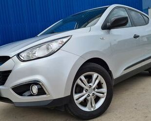 Hyundai Hyundai ix35 TÜV+GARANTIE+1HAND+KLIMA+SCHECKHEFT Gebrauchtwagen