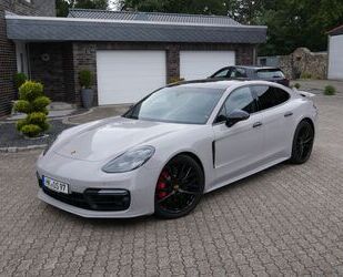 Porsche Porsche Panamera GTS Approved Garantie / Kreidegr Gebrauchtwagen