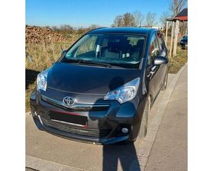 Toyota Toyota Verso-S 1,33-l-Dual-VVT Club Club Gebrauchtwagen