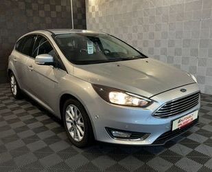 Ford Ford Focus Lim.*Titanium*R.KAM-SHZ-TEMP-SP.SZ-LM 1 Gebrauchtwagen