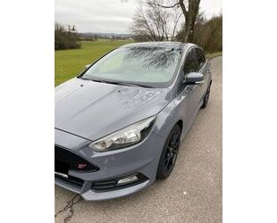 Ford Ford Focus 2,0 EcoBoost ST Leder-Sport-Paket ST Gebrauchtwagen