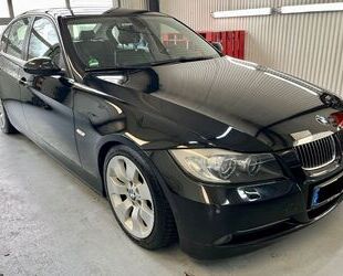 BMW BMW 330d E90 - EZ 05/2008 - Top Zustand - Volllede Gebrauchtwagen