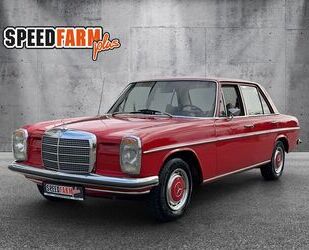 Mercedes-Benz Mercedes-Benz 220 D/8 W115 Rot Gebrauchtwagen