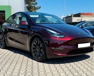 Tesla Tesla Model Y Performance AWD /Midnight Cherry Re Gebrauchtwagen