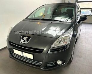 Peugeot Peugeot 5008 Platinum 2x Bildschirme Rückbank Park Gebrauchtwagen