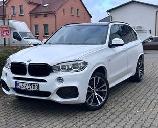 BMW BMW X5 40d M-Sport ALCANTARA + LED + HuD + HARMA Gebrauchtwagen