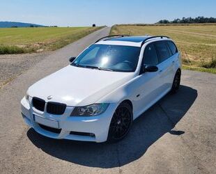 BMW BMW 335i Touring xDrive M-Paket - CIC/Pano/Individ Gebrauchtwagen