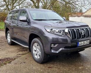 Toyota Toyota Land Cruiser 2.8 D-4D Comfort Automatik Com Gebrauchtwagen