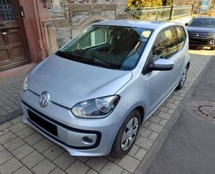 VW Volkswagen up! 1.0 75 PS 8x bereift Navi Sitzheizu Gebrauchtwagen