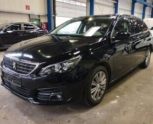 Peugeot Peugeot 308 BlueHDi 130 Allure Pack,Navi,SHZ,Cam,G Gebrauchtwagen