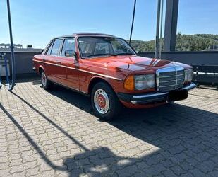 Mercedes-Benz Mercedes-Benz W123 230 Oldtimer H-Zulassung Super Oldtimer