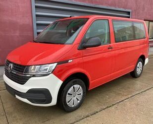 VW Volkswagen T6.1 Transporter Kombi FEUERWEHR RAL 30 Gebrauchtwagen