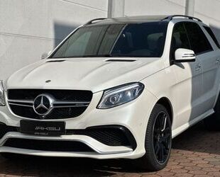 Mercedes-Benz Mercedes-Benz GLE 63 4M°DESIGNO°PANO°JUNGE STERNE- Gebrauchtwagen