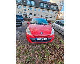 Renault Renault Clio Authentique 1.2 16V 75 Authentique Gebrauchtwagen