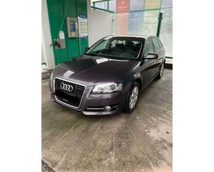 Audi Audi A3 2.0 TDI (DPF) S tr. Attraction Sportback . Gebrauchtwagen