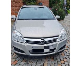 Opel Opel Astra 1.9 CDTI Sport 88kW Automatik Sport Gebrauchtwagen