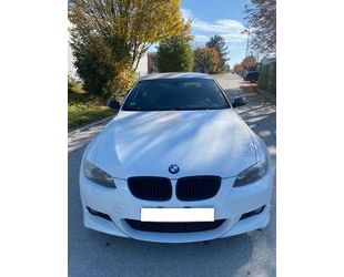 BMW BMW 320d E92 Coupe 2009 M-Paket ab Werk mit TÜV Gebrauchtwagen