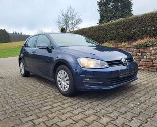 VW Volkswagen Golf 1.2 TSI 86PS 1te Hand Tüv neu Navi Gebrauchtwagen