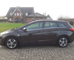 Hyundai Hyundai i30 cw blue Automatik +Winterpaket+Tempo+ Gebrauchtwagen