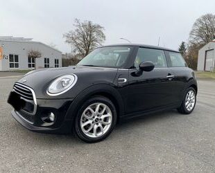 Mini MINI Cooper 3-Türer Panoramadach Automatik Gebrauchtwagen