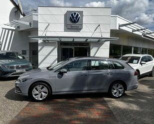 VW Volkswagen Golf 8 VIII 2.0 TSI OPF 140kW DSG Style Gebrauchtwagen