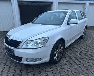 Skoda Skoda Octavia 1.6 TDI DSG Elegance Combi Gebrauchtwagen