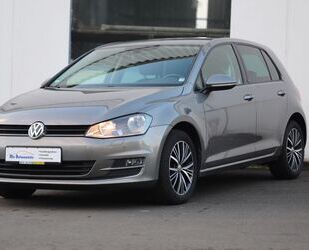 VW Volkswagen Golf 7 Lim. 1.2 TSI Allstar NAVI PDC Te Gebrauchtwagen