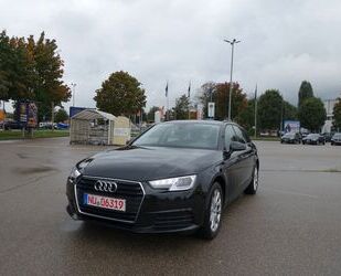 Audi Audi A4 Avant 35 TDI Aut,Xenon Navi SHZ PDC Alu Gebrauchtwagen