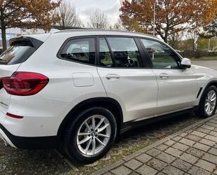 BMW BMW X3 xDrive30d ADVANTAGE AT ADVANTAGE Gebrauchtwagen