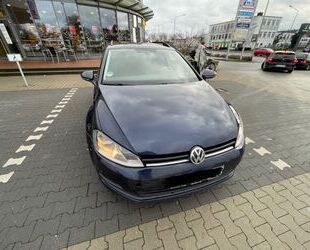 VW Volkswagen Golf 1.6 TDI DSG BMT Comfortline Varian Gebrauchtwagen