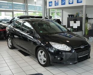 Ford Ford Focus Lim. Trend *2.Hand *Navi *PDC Gebrauchtwagen