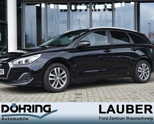 Hyundai Hyundai i30 cw 1.6 CRDi YES! Navi DAB+ Winterpaket Gebrauchtwagen