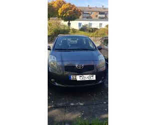 Toyota Toyota Yaris 1,3-l-VVT-i Cool Cool Gebrauchtwagen