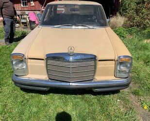 Mercedes-Benz Mercedes-Benz /8 w115 200D Gebrauchtwagen