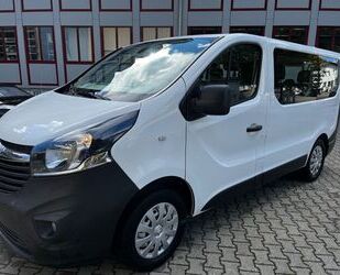 Opel Opel Vivaro B 1.6 Bi-Turbo Navi 9 Sitzer Gebrauchtwagen