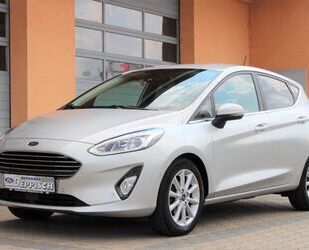 Ford Ford Fiesta Titanium Automatik NAVI KAMERA PDC Gebrauchtwagen