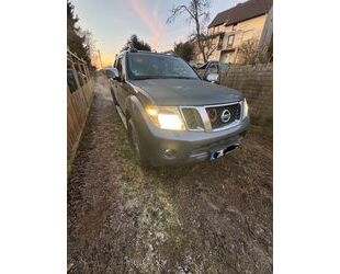 Nissan Nissan Navara D40 V6 + guter Zustand Gebrauchtwagen