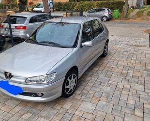 Peugeot Peugeot 306 Premium 100 Automatik Premium Gebrauchtwagen