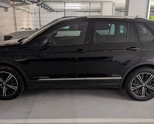 VW Volkswagen Tiguan 2.0 TDI SCR DSG ACTIVE ACTIVE Gebrauchtwagen